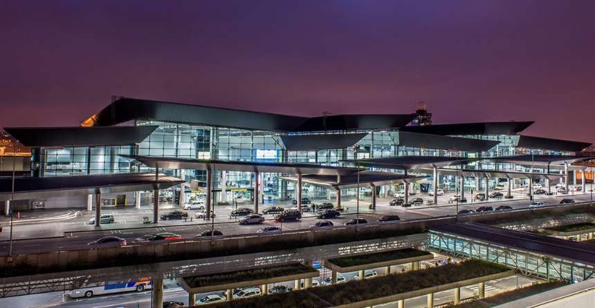 Projetos CRBrasil porfólio - terminal 3 aeroporto de guarulhos - OAS - noite